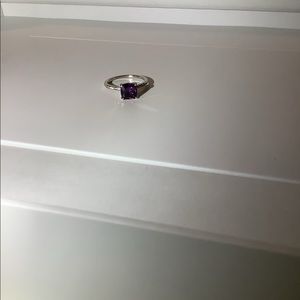 Amethyst fashion ring